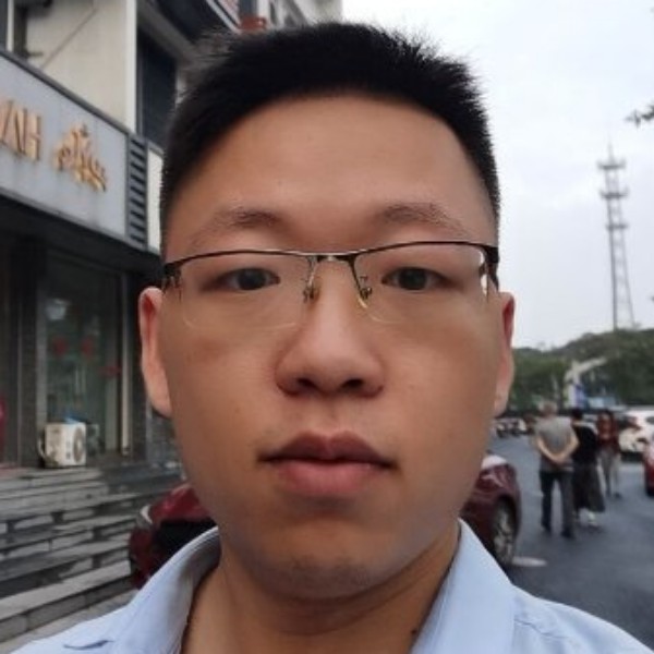 水池和不听话的的照片