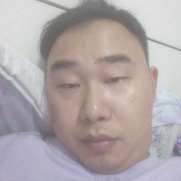 爱笑清伏的照片