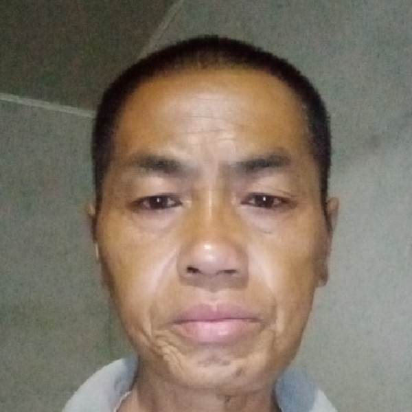 春华浅吻狂野的照片