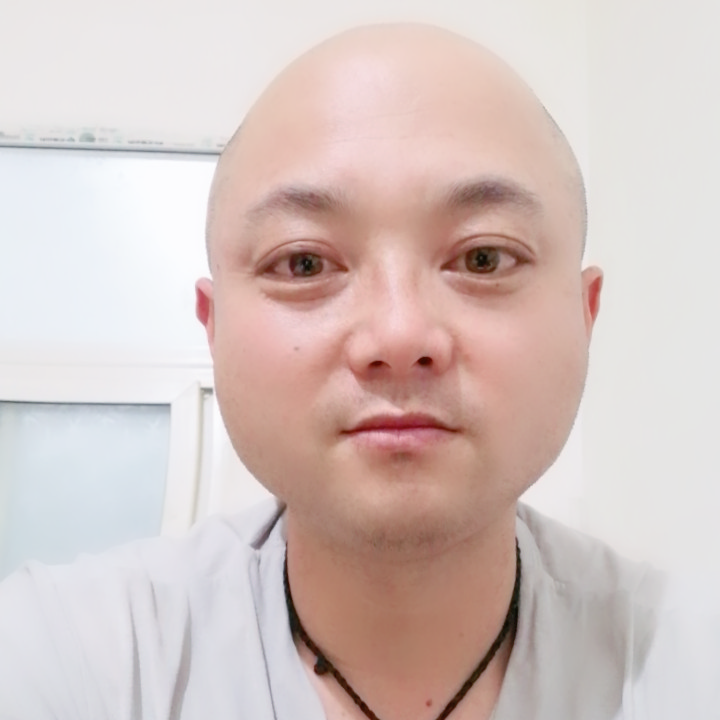 犀牛还简单的照片