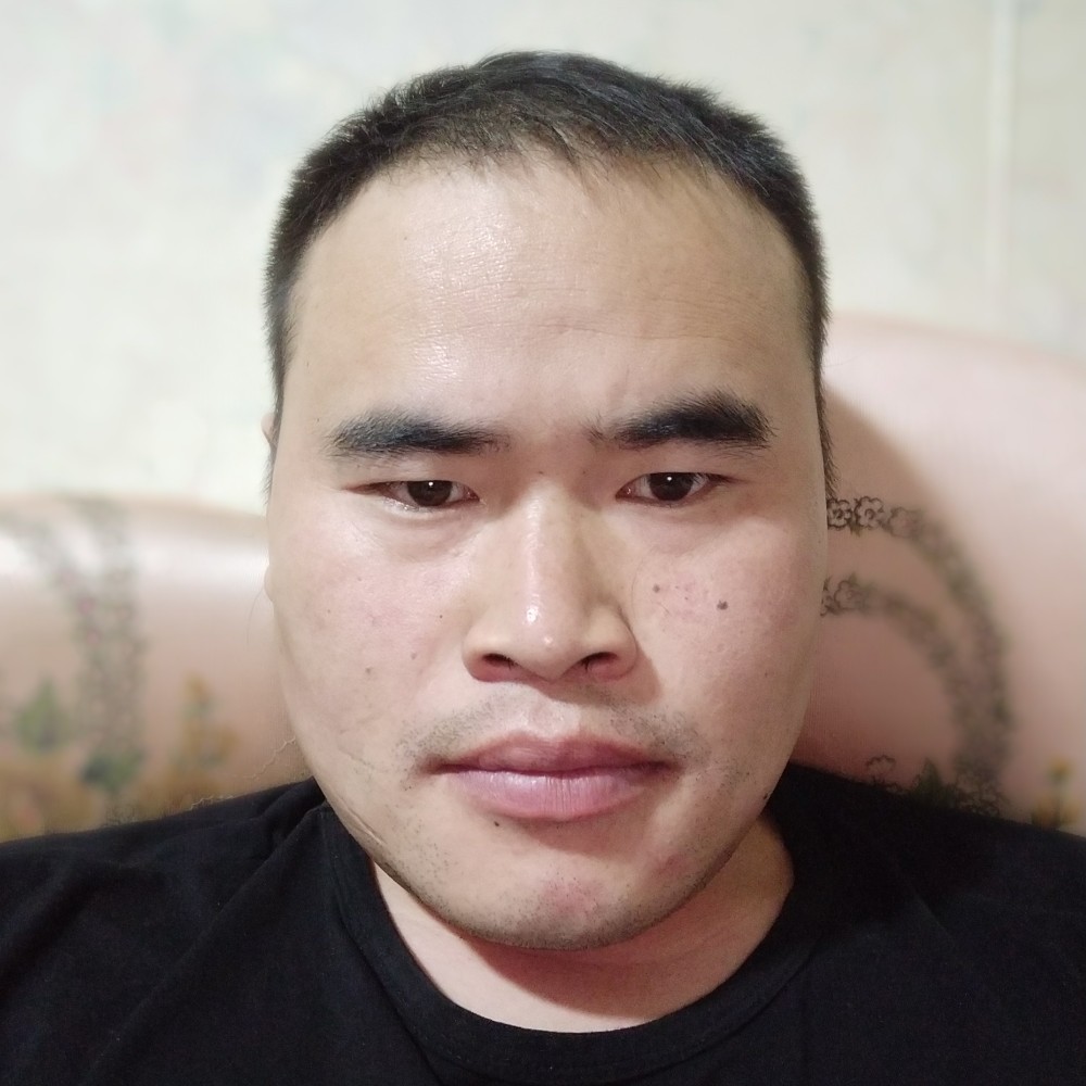 简单愿初雨的照片