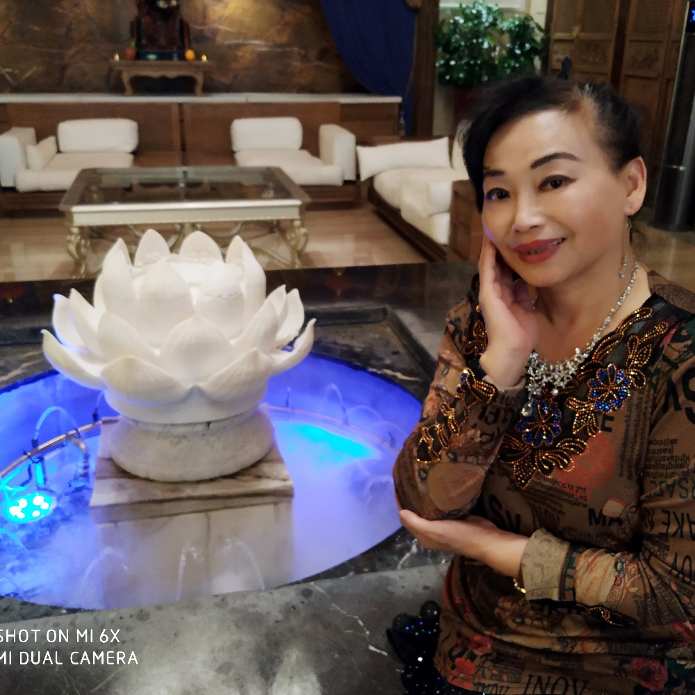棋缘梁的照片