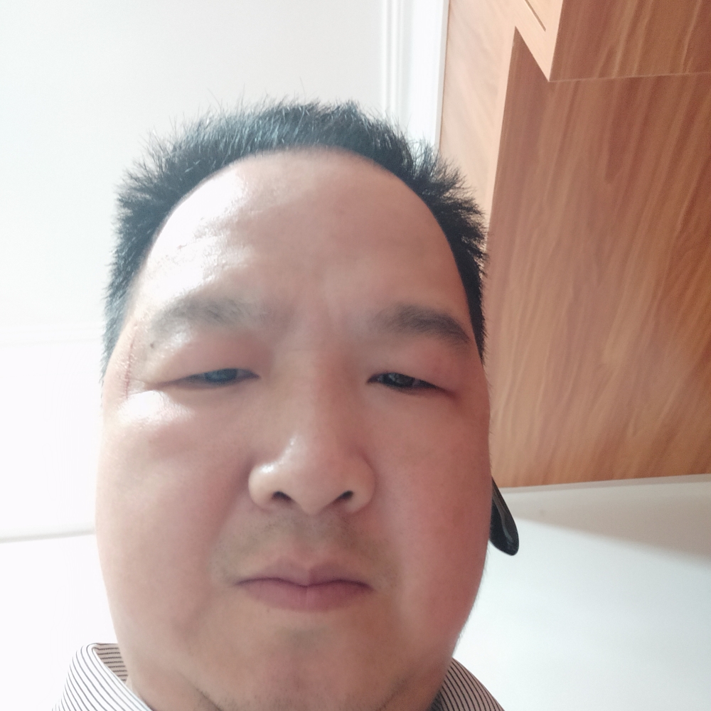 情动听话的照片