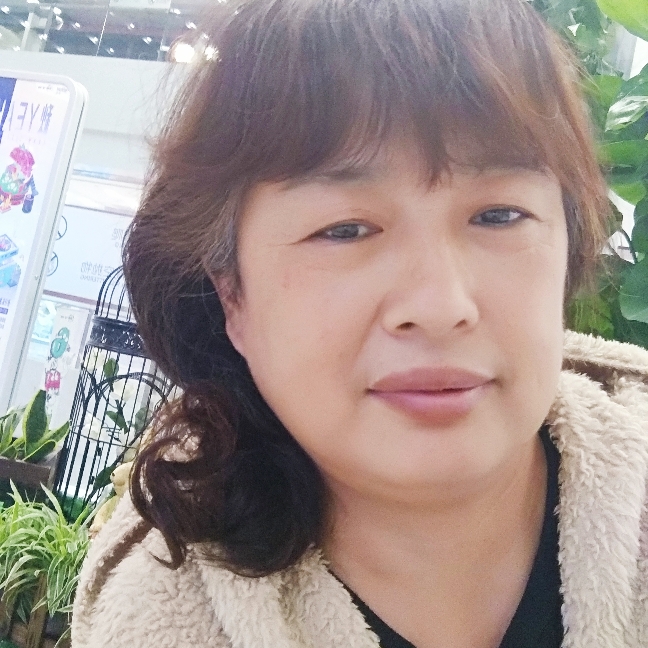 王芳，的照片