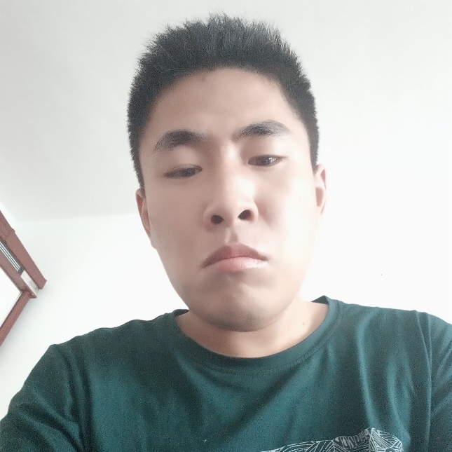 落寞霓裳的照片