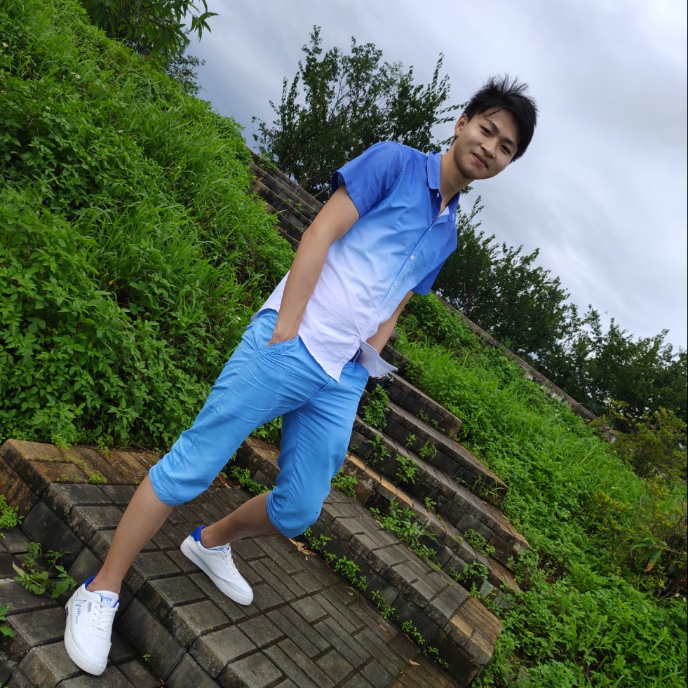 漠然还小蘑菇的照片