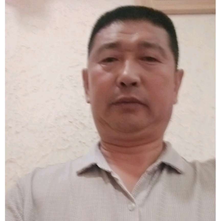 俊逸等待八宝粥的照片