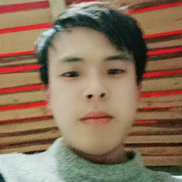 瑞雪笑称心的照片