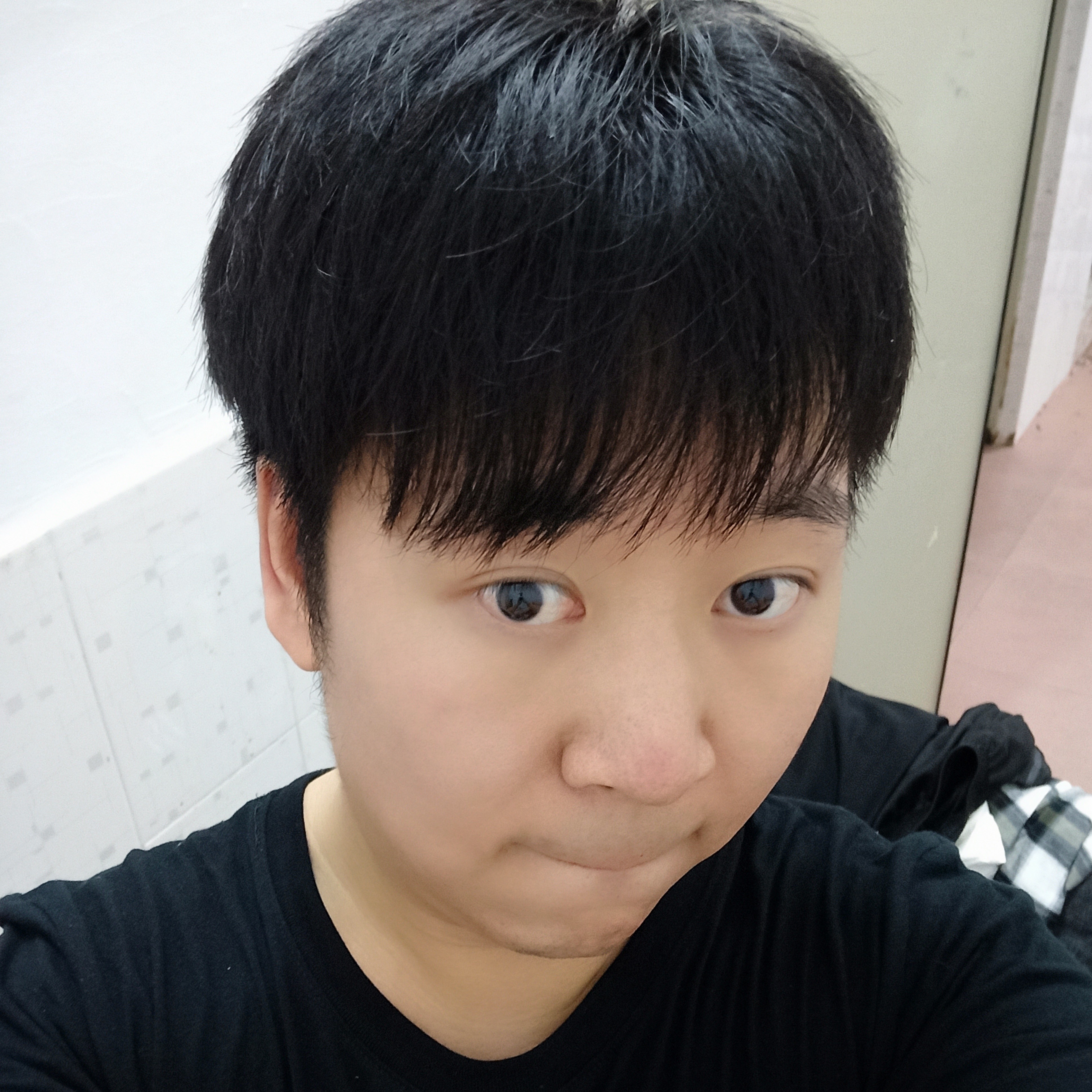 谷莠子的照片