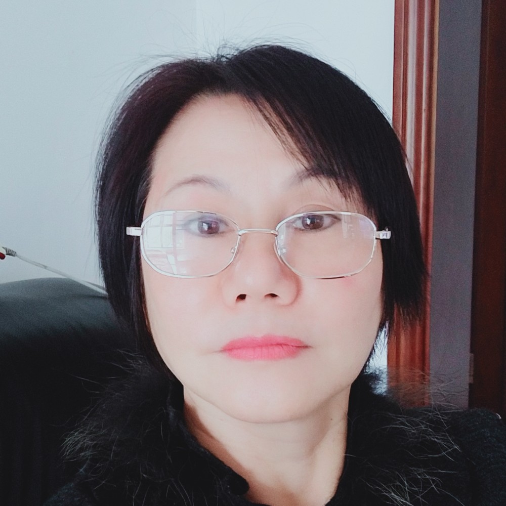 一个人漫步乌冬面的照片