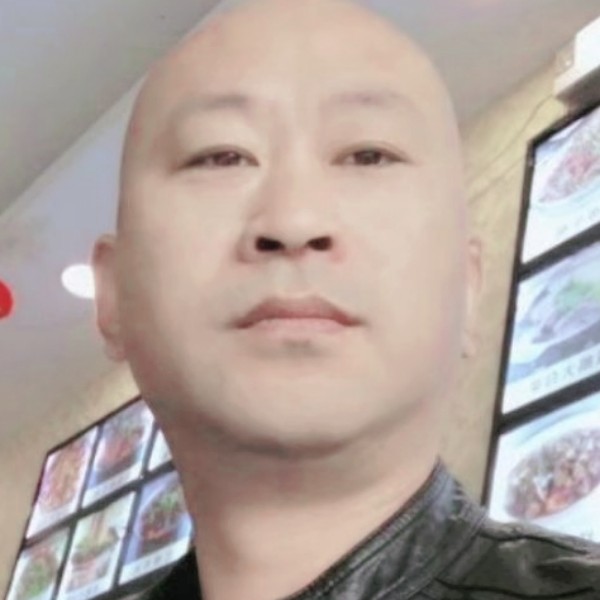 成绩是汗的照片