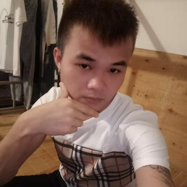 梦影倾心明理的照片