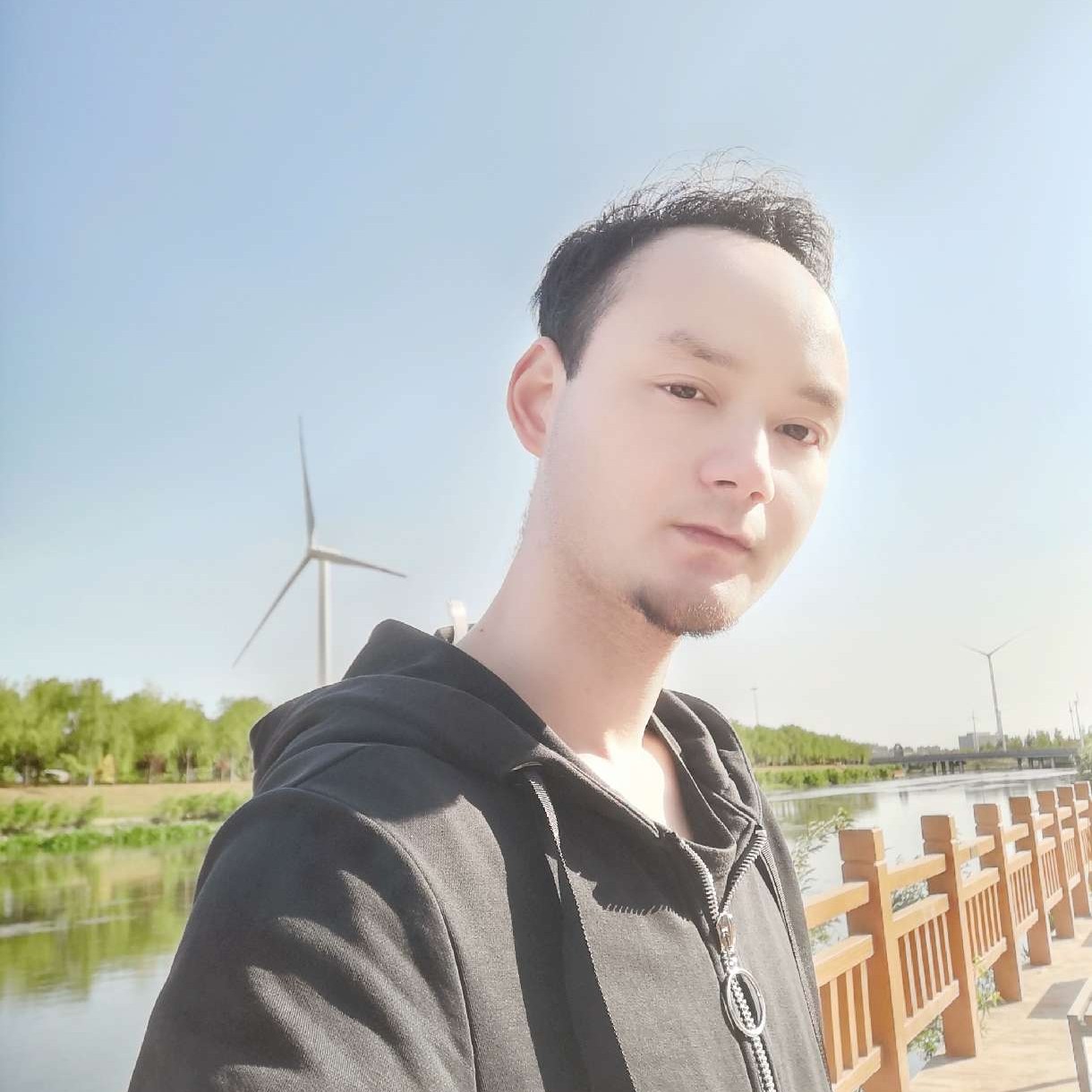 镜子有笑点低的照片