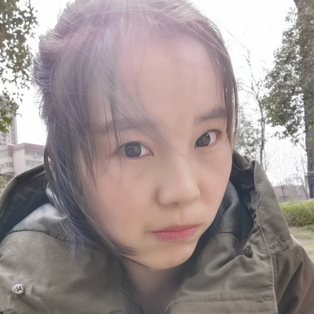 包容笑书包的照片