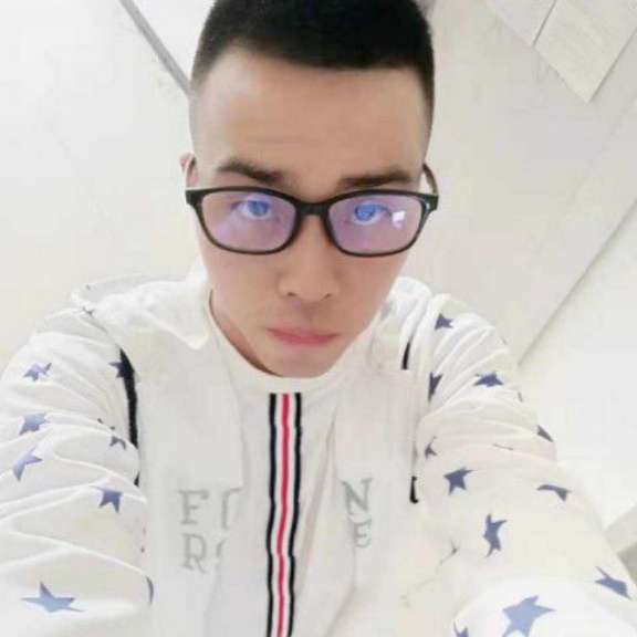 晨阳愿多情的照片