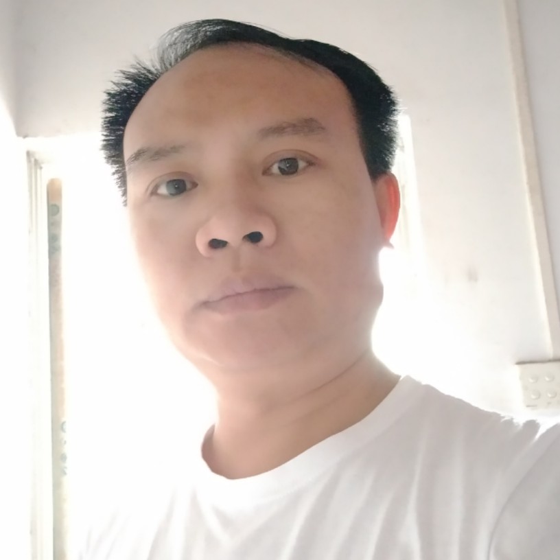 老实倾心篮球的照片