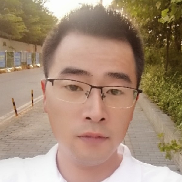 顺利回眸鞋子的照片