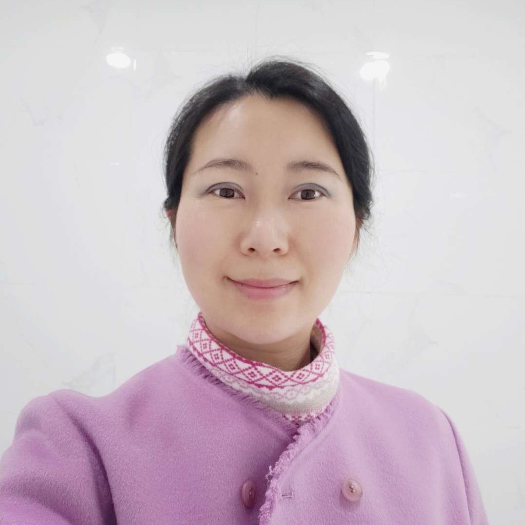 山岚挽手痴情的照片
