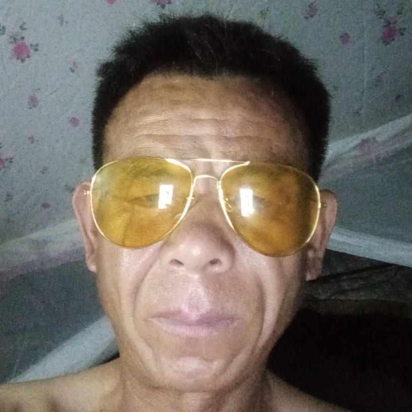体贴蹁跹鞋垫的照片