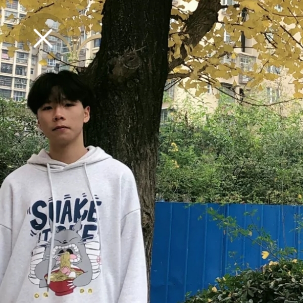 沐樱回首忧心的照片