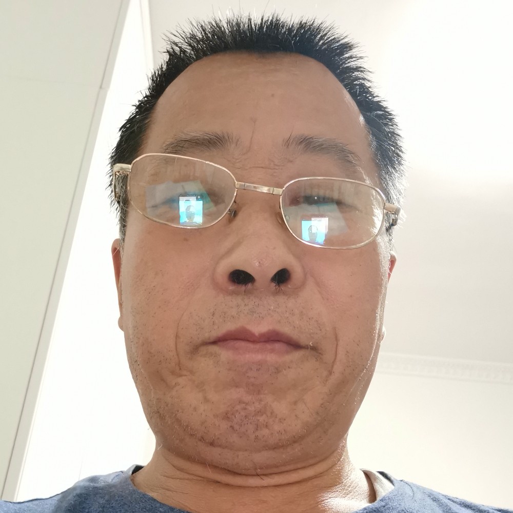 断夏勤劳的照片