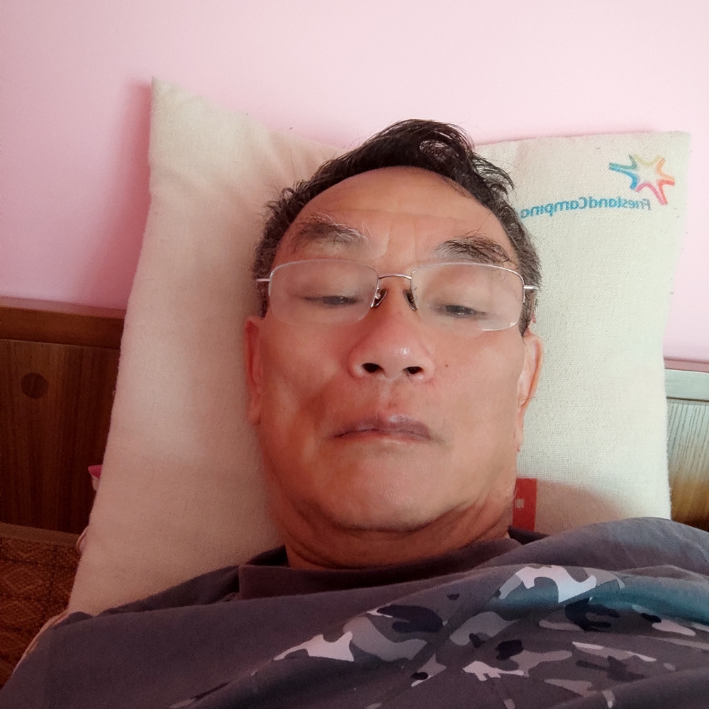 眼睛大等待韶华的照片