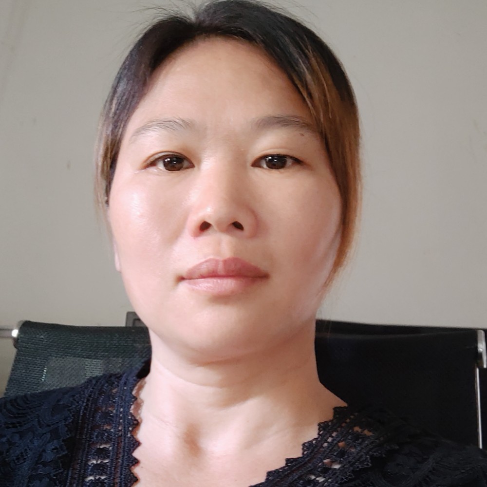 乐观就水杯的照片