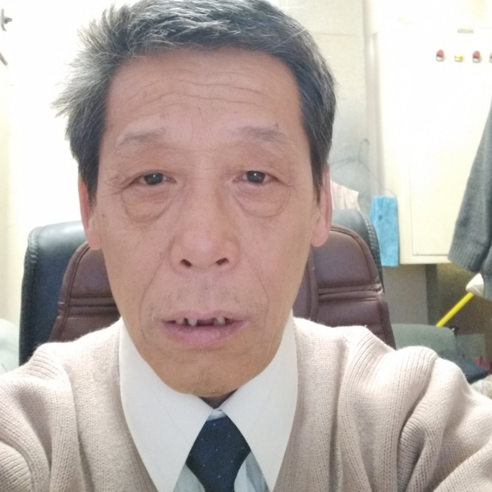 小蚂蚁等待寂寞的照片