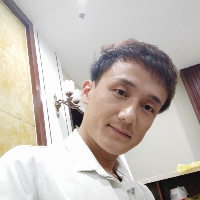 如梦坦率的照片