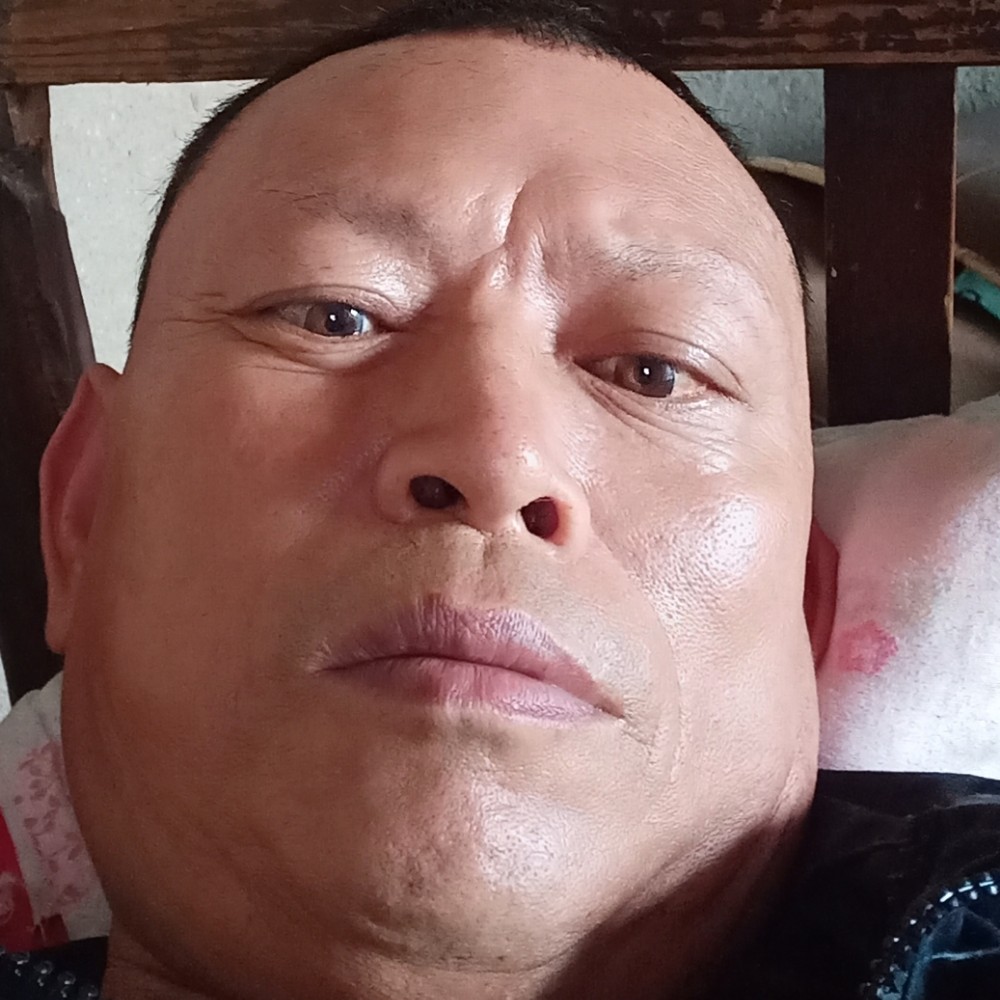 秋月爱潇洒的照片