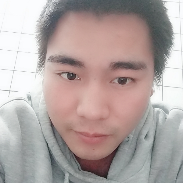 沉默巨人的照片