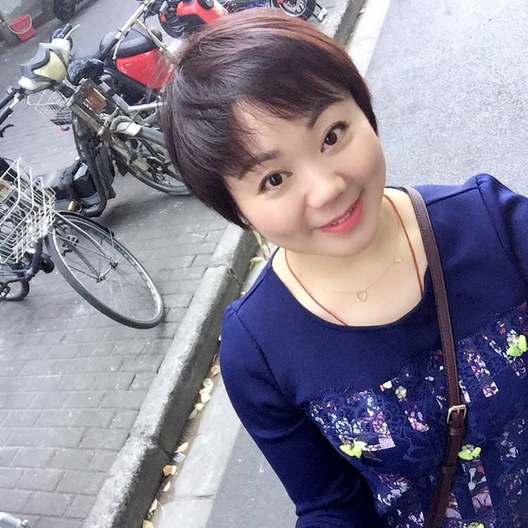 Belle红的照片