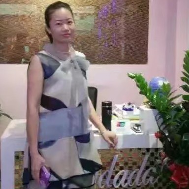 大白闻大力的照片