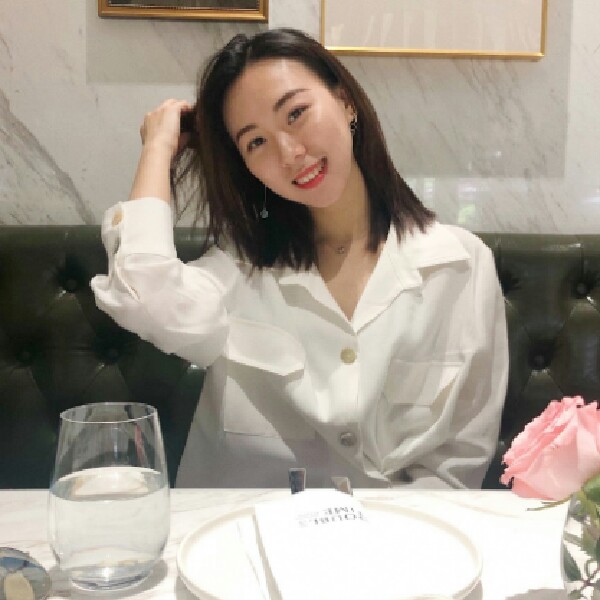 单纯回眸小天鹅的照片