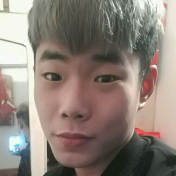 自闭黑仔的照片