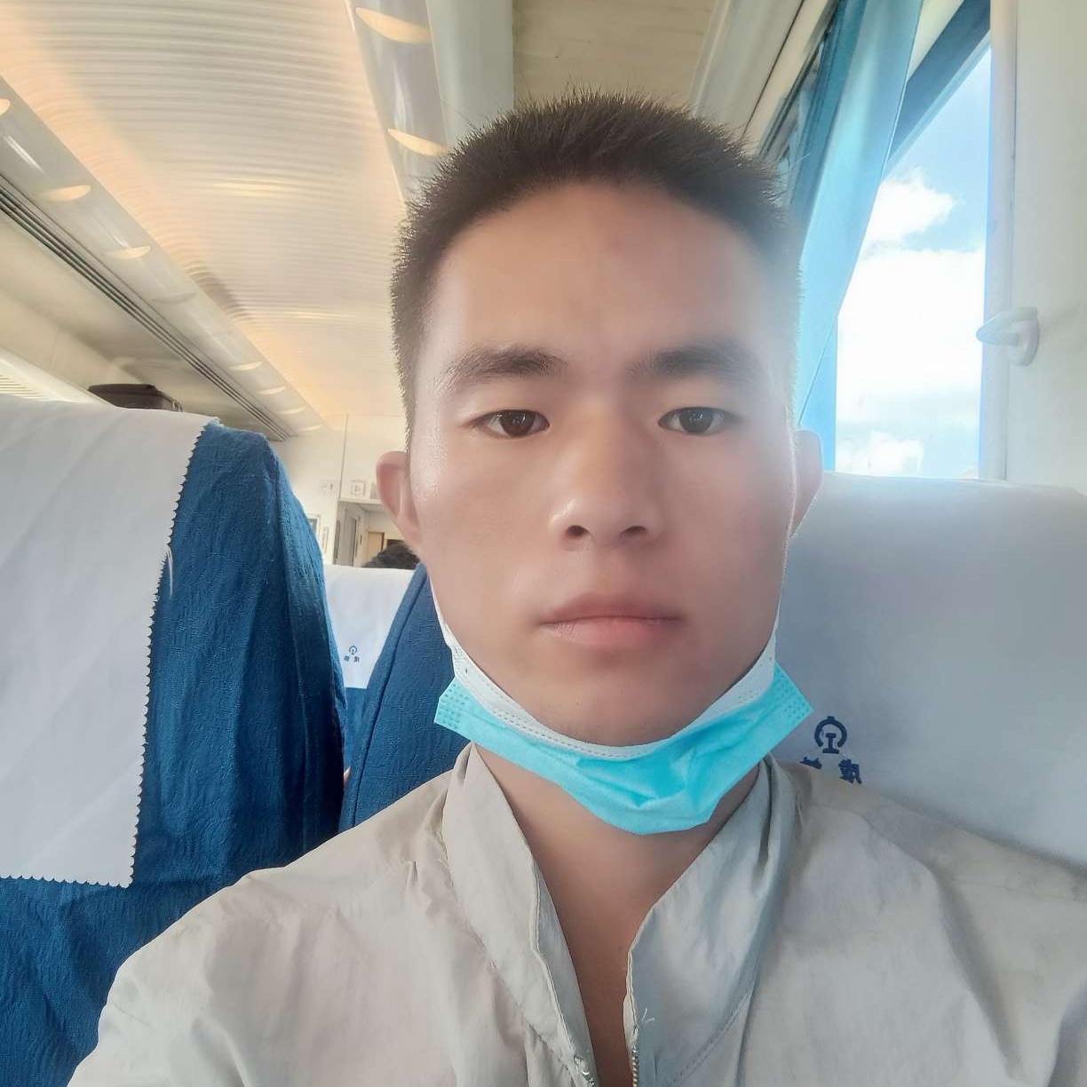 善良的周星宇的照片