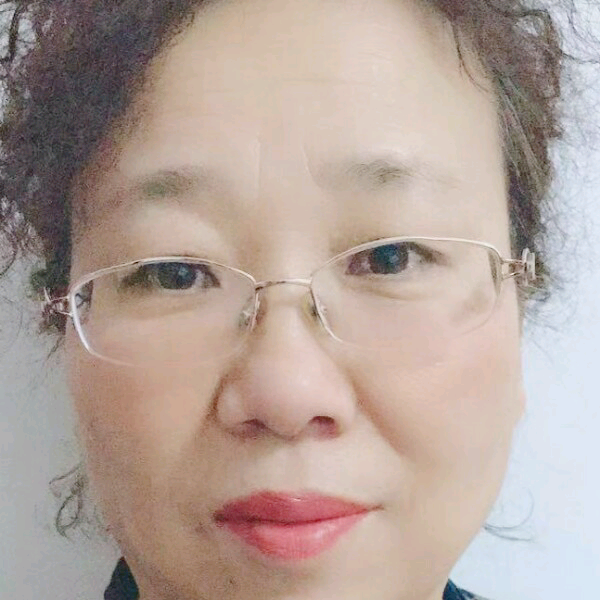 兔兔姐姐的照片
