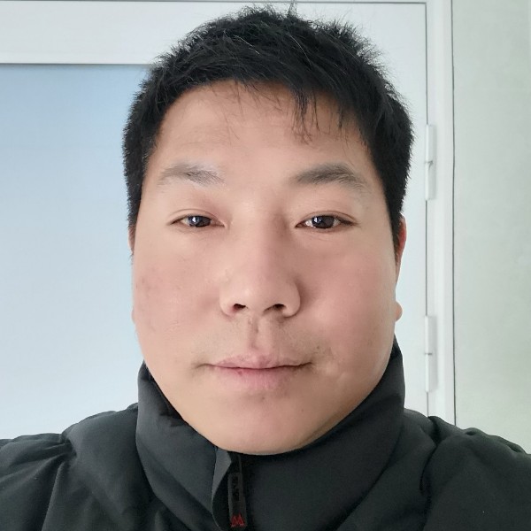 蓝天白云边的照片