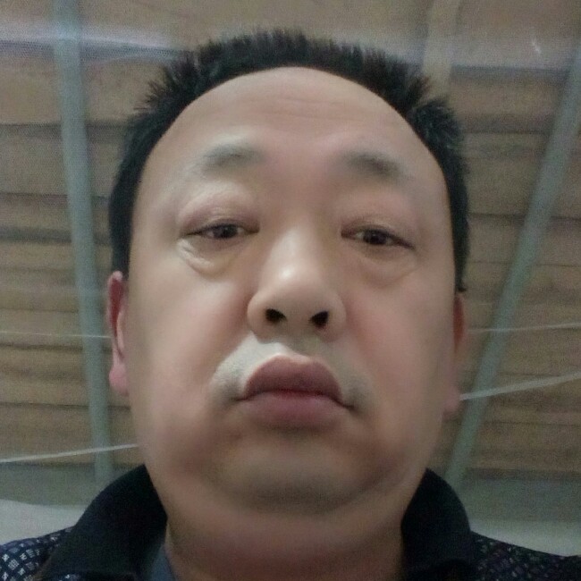 邓胜春的照片