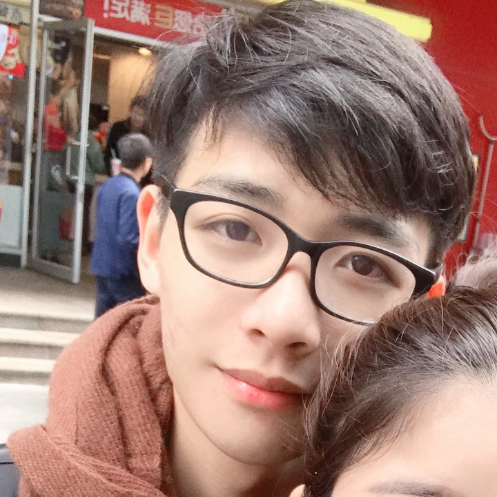 风将熄香的照片