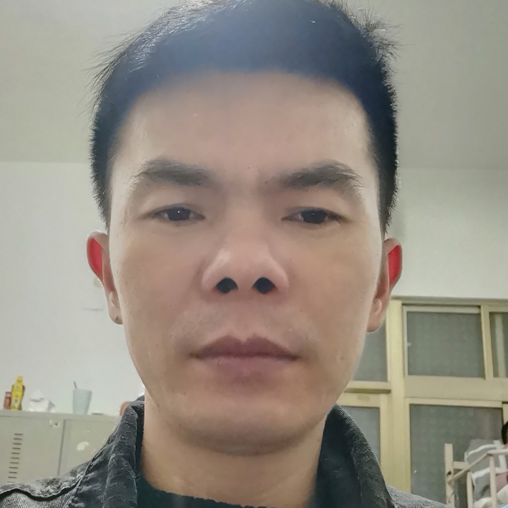 龍辉的照片