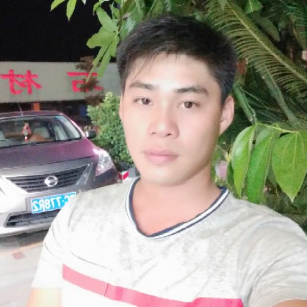 戒指感动的照片