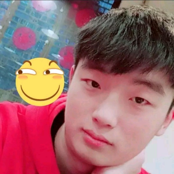 幼稚小迷的照片