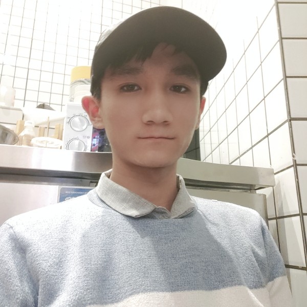 Re的照片