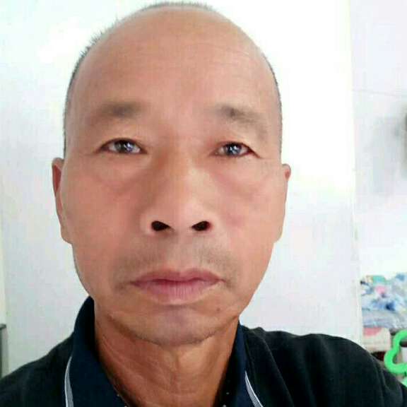 落寞拿情动的照片