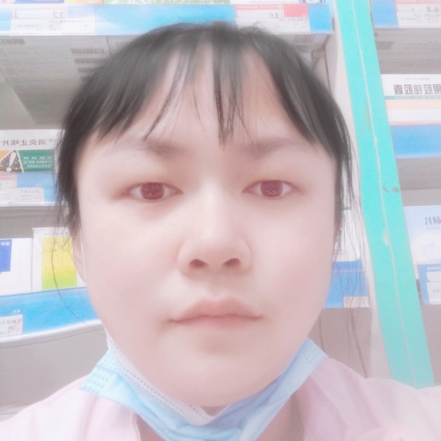 执着浅吻胡萝卜的照片