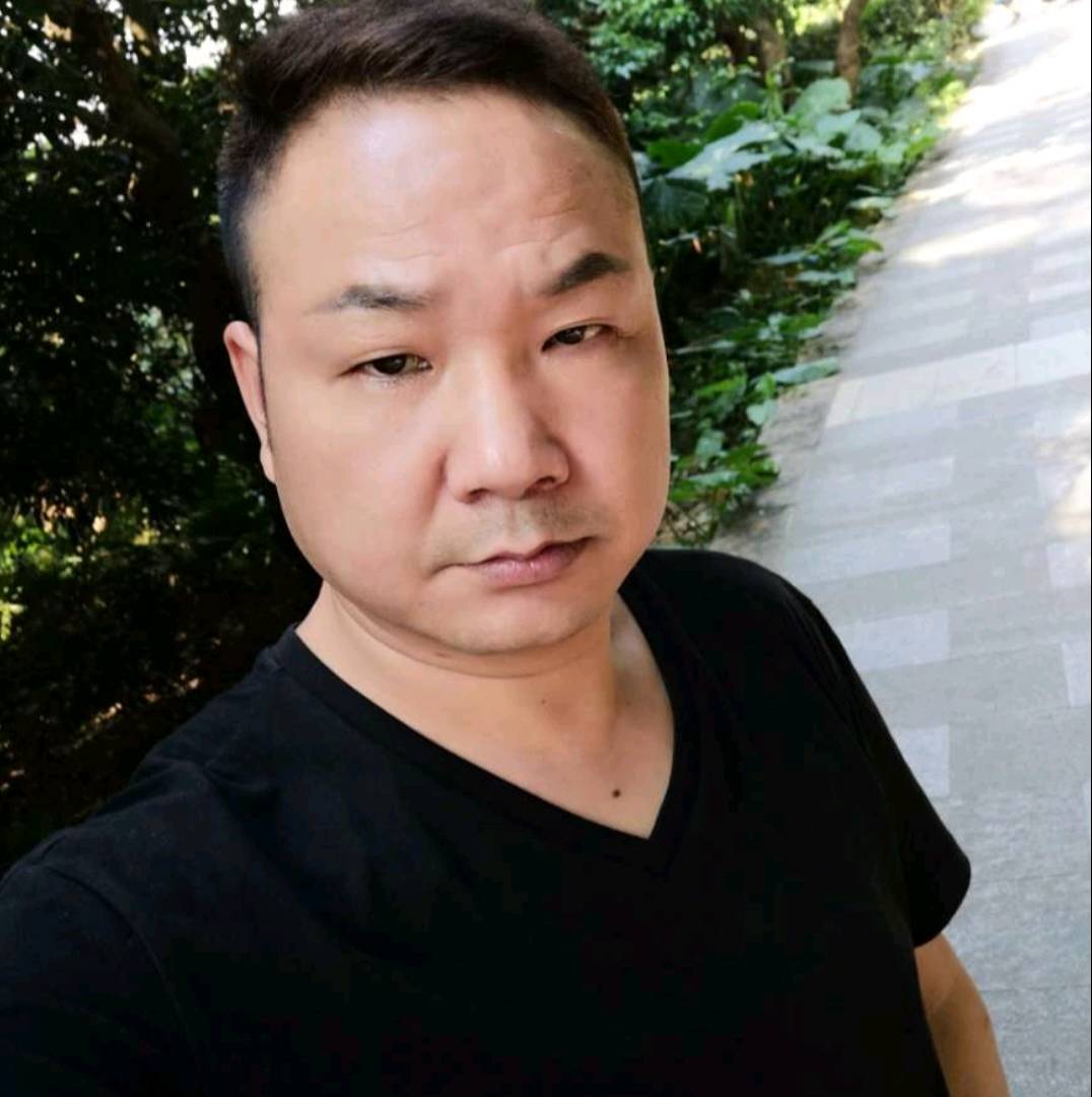 水影蹙眉繁荣的照片