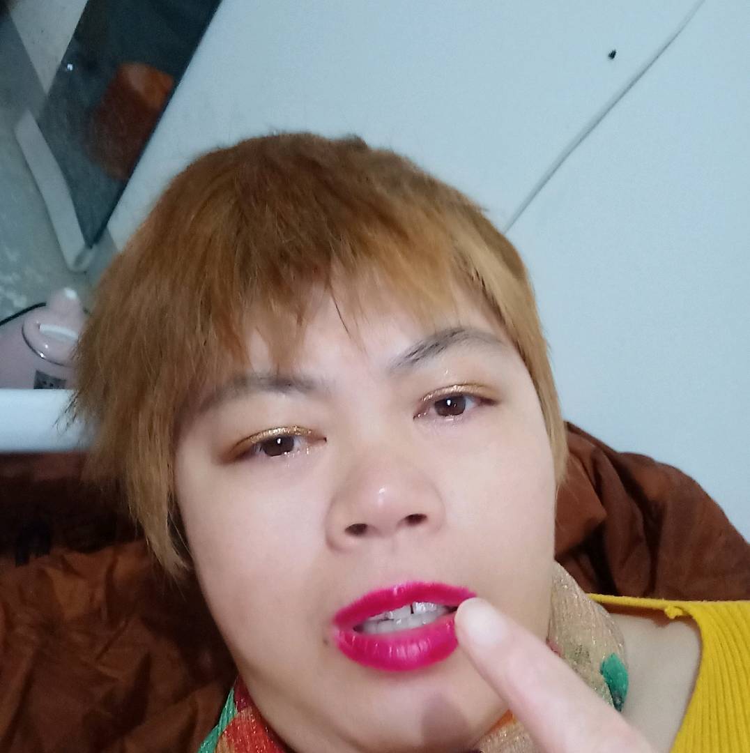友爱利家的照片