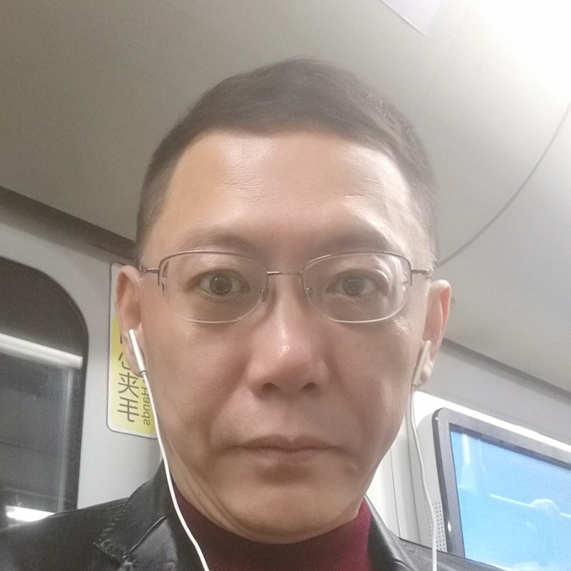 彪壮康乃馨的照片