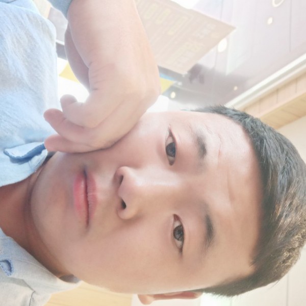醉月漫步暧昧的照片